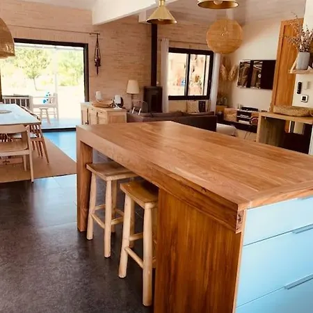 Maison Au Calme * Mios